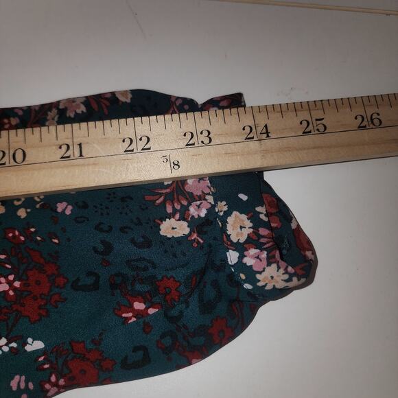 Torrid Blouse Georgette Pintuck Button-Front Womens 3X Green Cottagecore Peasant - Picture 8 of 8